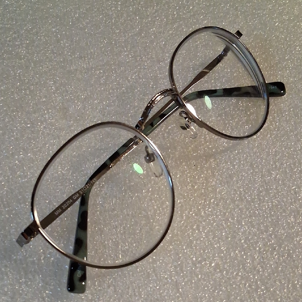 Round Silver Glasses with Vintage Charm